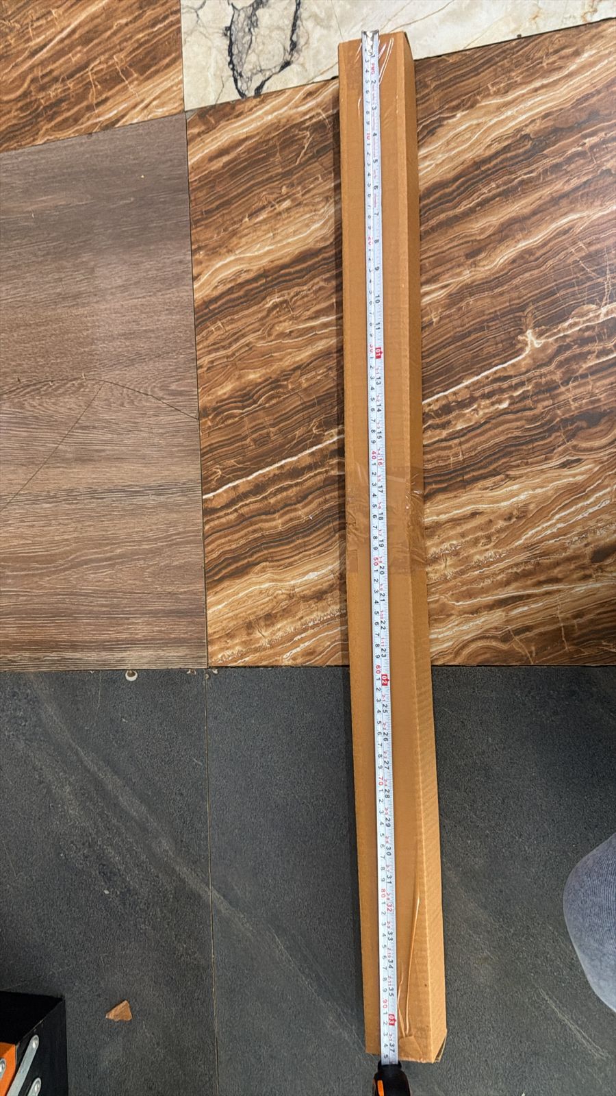 No-Drill Adjustable Blinds